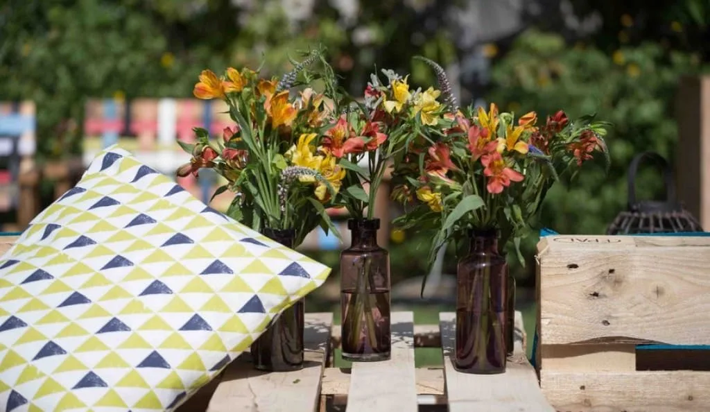 Back yard villa wedding — 3
